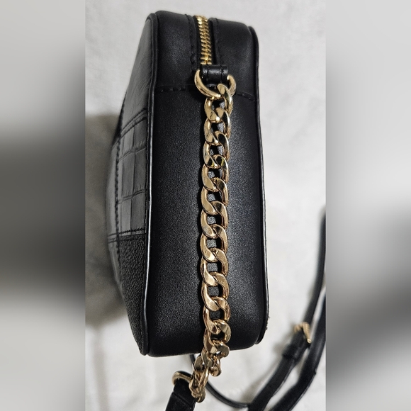 Michael Kors Patchwork Jet Set Crossbody Bag - Picture 5 of 9